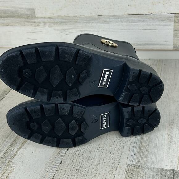 Tommy Hilfiger Women’s 5 Navy Blue Waterproof Ankle Rain Boots Low Heel NEW - Picture 7 of 9